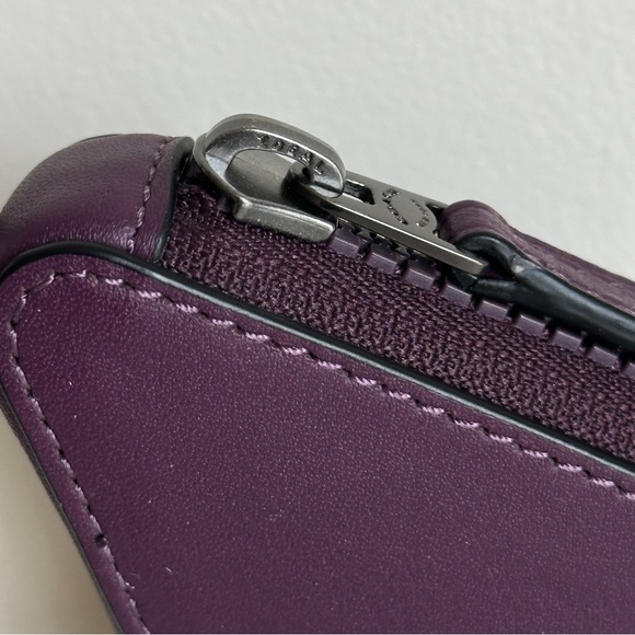 Coach Triangle Zip Pouch Leather Dark Grape Carabiner C5647 - Picture 8 of 17